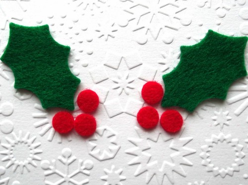 Felt die cut holly - cut,
