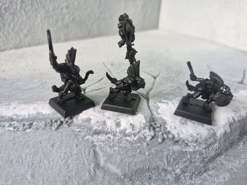 Oop metal 1996 skink - oop,