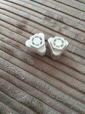 VAUXHALL ASTRA H/MERIVA/CORSA D/VAUXHALL ZAFIRA B REAR LIGHT RETAINING NUTS X 2