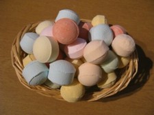 MINI AROMATIC BATH BOMBS,  MARBLES, CHILL PILLS. VEGAN FRIENDLY ,PLASTIC FREE.