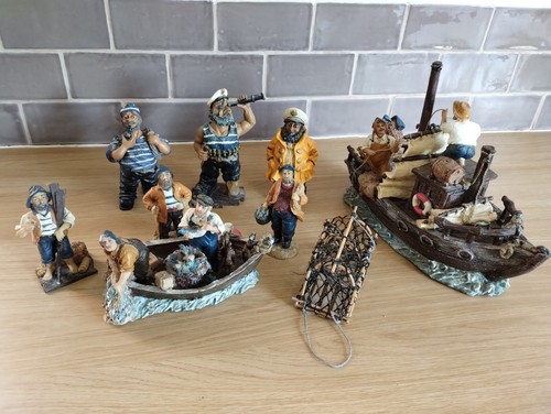 Fishermen boats figures - fishermen,