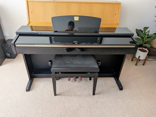 Yamaha clavinova clp 320pe - yamaha,