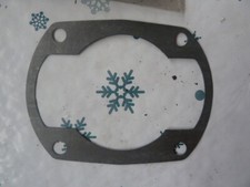 NOS SUZUKI TM400  BASE GASKET