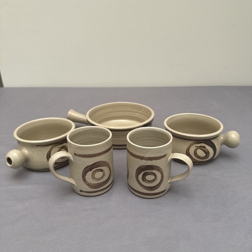 Abaty studio pottery wales - abaty,