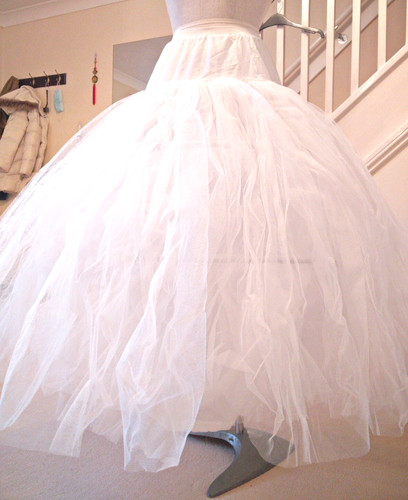 Crinoline underskirt white