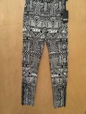 NWT KTZ black white graphic