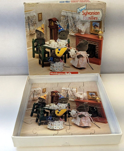 Waddingtons sylvanian families - waddingtons,