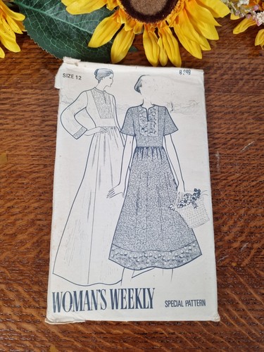 Woman weekly sewing pattern - woman's,