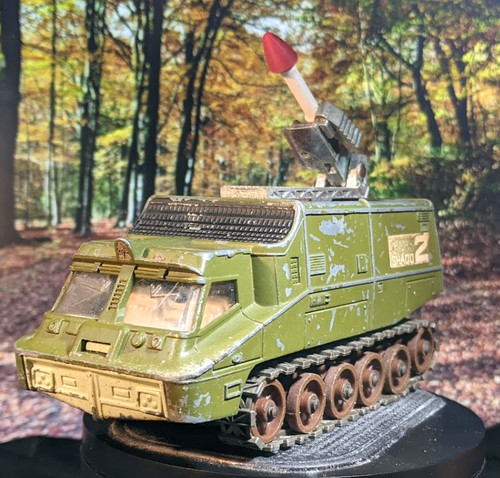Vintage dinky toys ufo shado - toys,