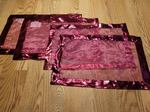 Ikea placemats lot - 4, nice