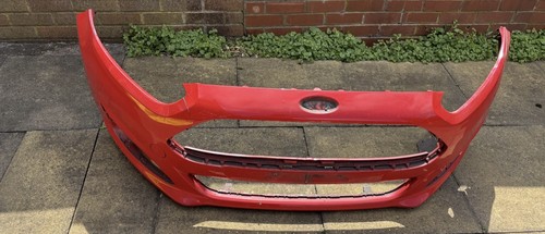 Side crack ford fiesta car - fiesta,