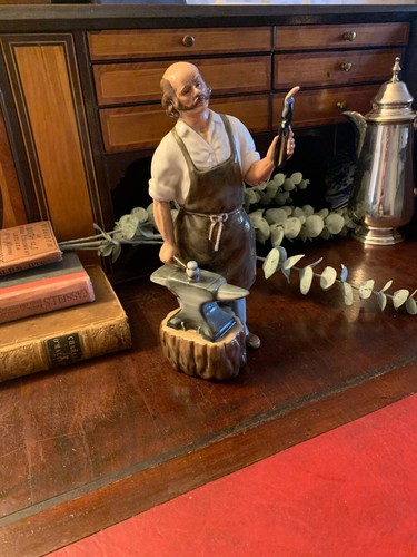 The blacksmith royal doulton - royal,