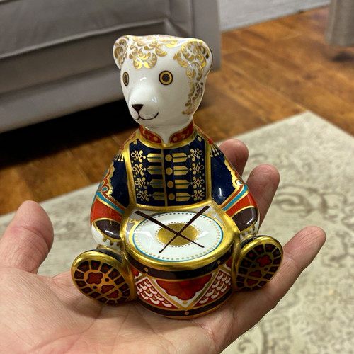 Royal crown derby - crown, bear