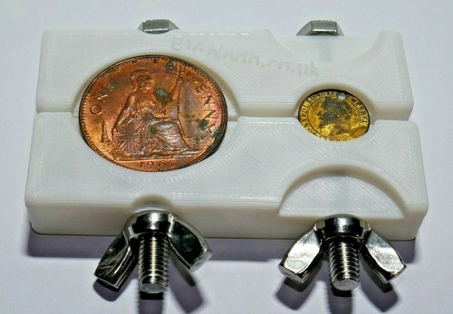 White coin holding clamp - white,