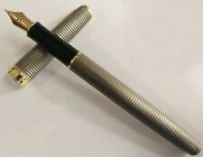 Excellent Gray Grid Parker