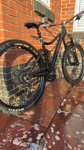 Giant full suspension mountain - giant,