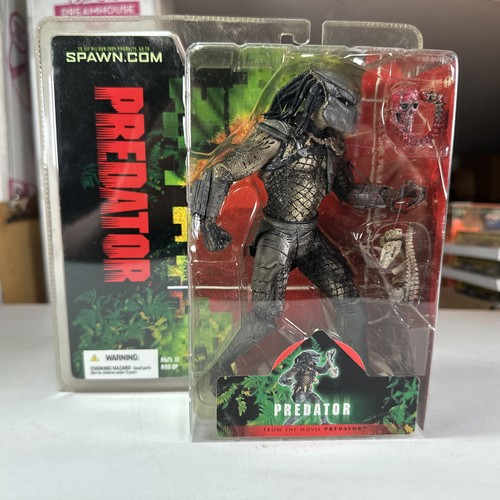 Predator figure from the movie - figure,