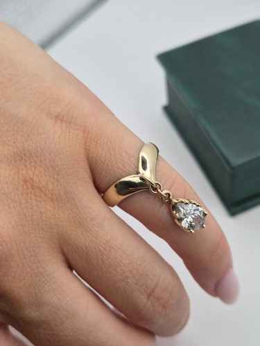 Beautiful solid 9ct wishbone - solid,