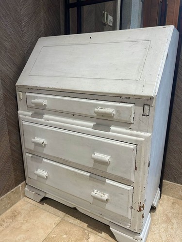 Vintage shabby chic bureau - chic,