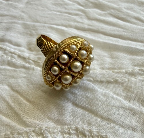 Vintage avon ring - avon, "ring