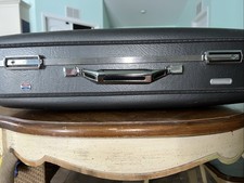 Vintage Escort American Tourister Hard Shell grey Luggage. 