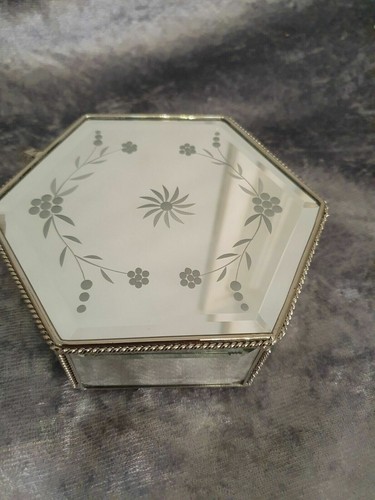 Silver frame with - silver,
