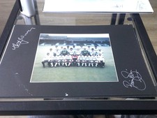 LUTON TOWN   SIGNED TEAM