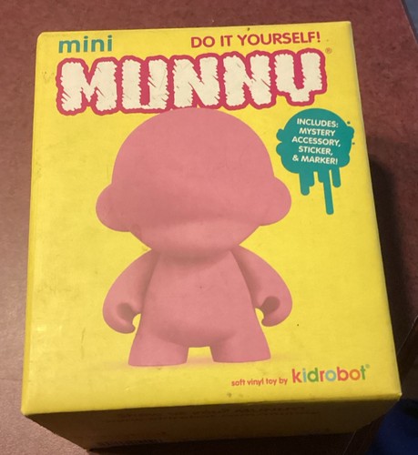 Kidrobot mini munny - mini, diy