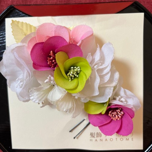 Flower hair ornament - flower,