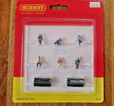 Hornby R7119 OO Gauge Figures