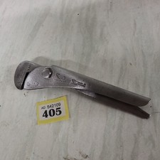 FOOTPRINT ADJUSTABLE PIPE