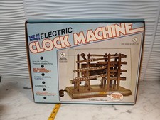 VINTAGE 1978 ARROW HANDICRAFT #675 ELECTRIC ROLLING BALL CLOCK  Kinetic AS-IS