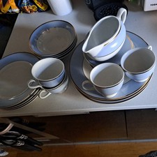 Doulton 21 Piece Blue, White & Gold Dinner & Tea Set 2004 RD with Gravy Jug VGC