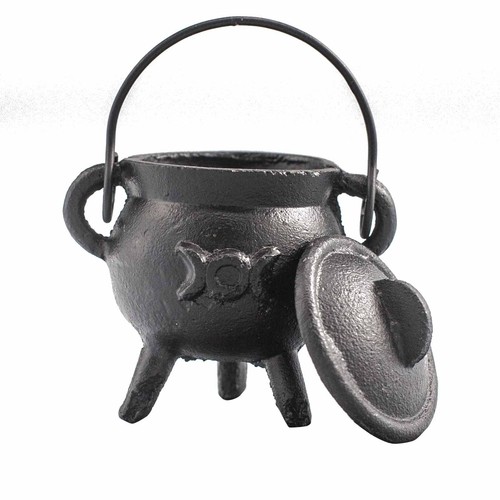 Cast iron cauldron with - iron, triple