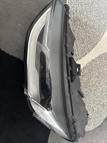 Audi 2023 front light - b9,