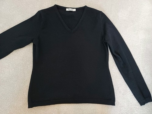Deane and white jumper - deane,
