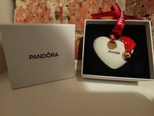 New Pandora 2025 White Heart