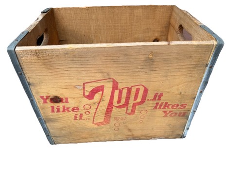 Vintage 7up wooden soda crate - wooden,