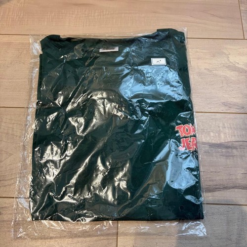 Tom and jerry shirt size - and, m