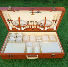 Brexton 4 Person Picnic Hamper