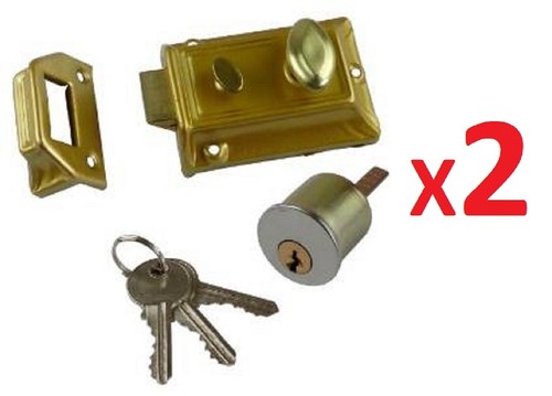 Front door lock - x,