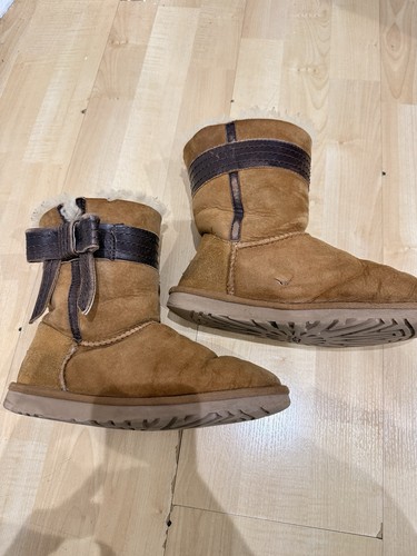 Ugg australia bow brown boots