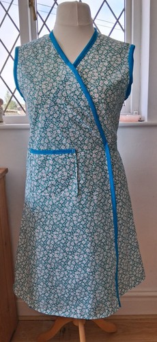 1940s style wraparound apron - style,