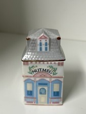 Brooks and Bentley NUTMEG