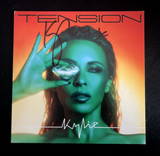 KYLIE MINOGUE - CHART TOPPING