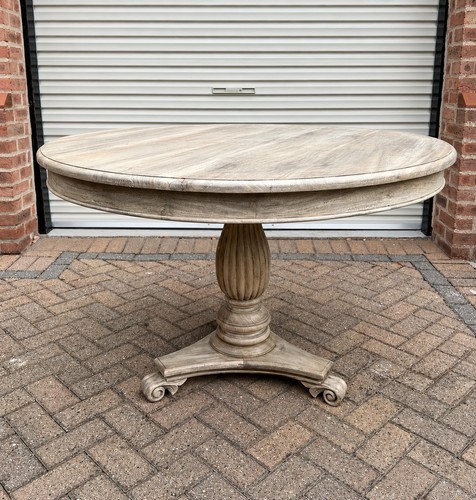 Luxury solid wood round - wood,