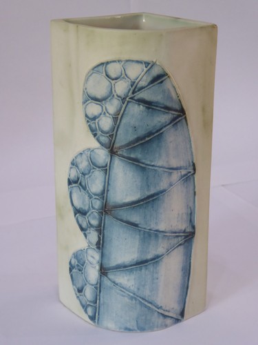 Carn pottery w31 quarter - carn,