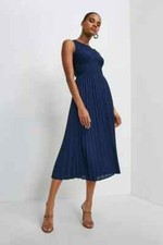 Elegant new Karen MiIlen navy