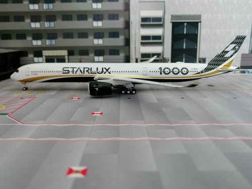 Starlux airlines airbus - starlux,