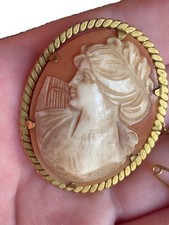 VINTAGE CAMEO Brooch Rolled